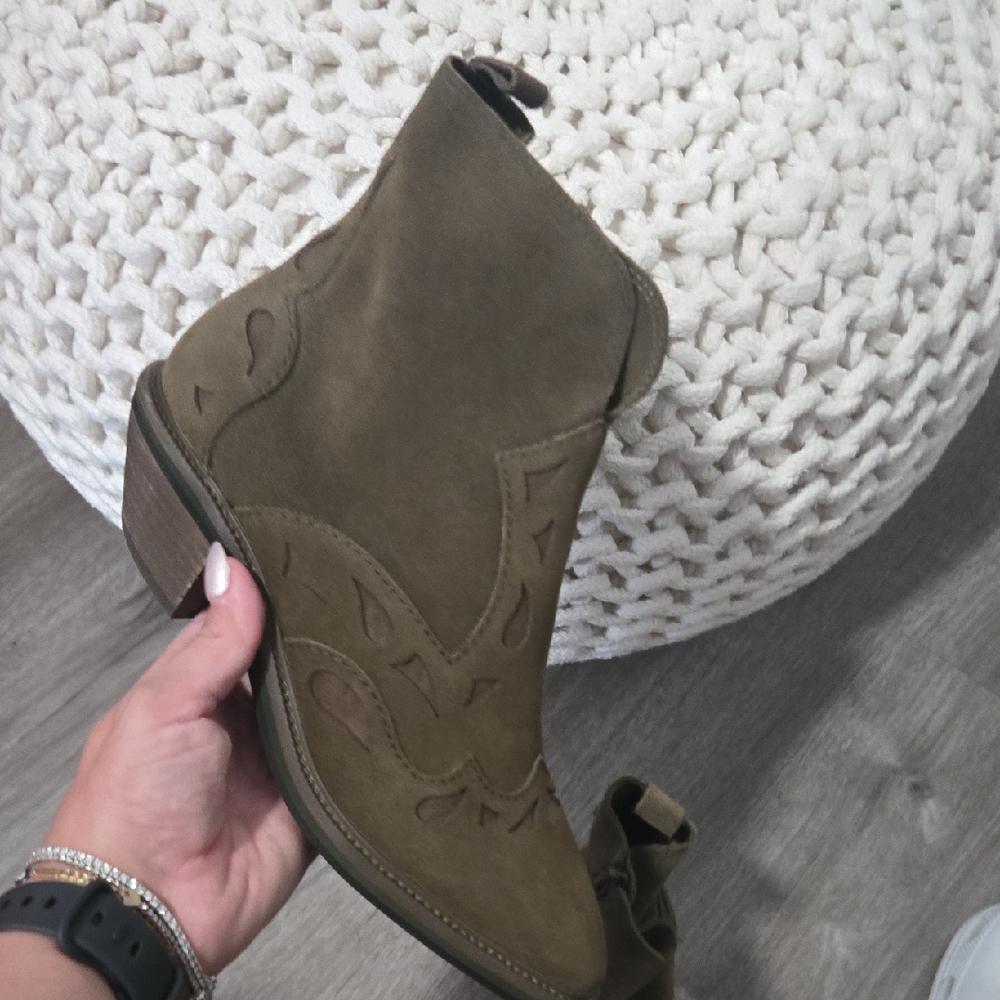 Kelsie Dagger Olive Suede Ankle Boots